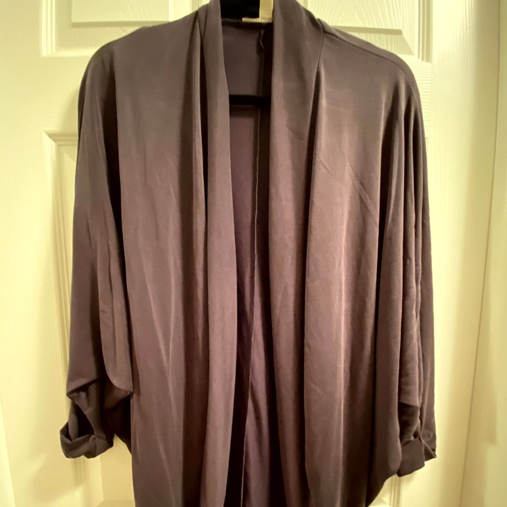 Flowy Shawl Cardigan in Navy from Francesca's Collections